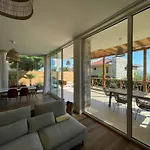 Coral Bay Luxury By Luxury *