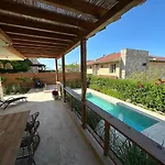 Coral Bay Luxury By Luxury * Lozenec