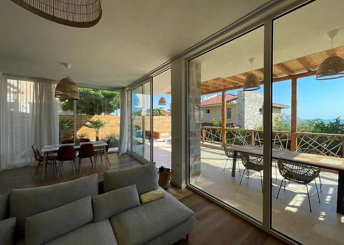 Coral Bay Luxury By Luxury *