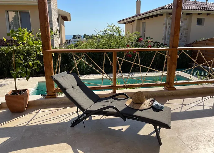 Coral Bay Luxury By Luxury Луксозна вила